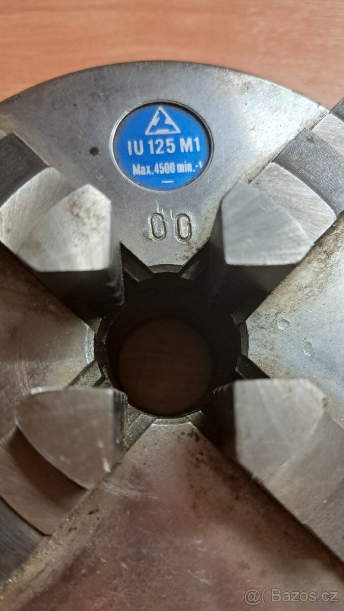 Čtyřčelisťové sklíčidlo TOS – ČSN - 8