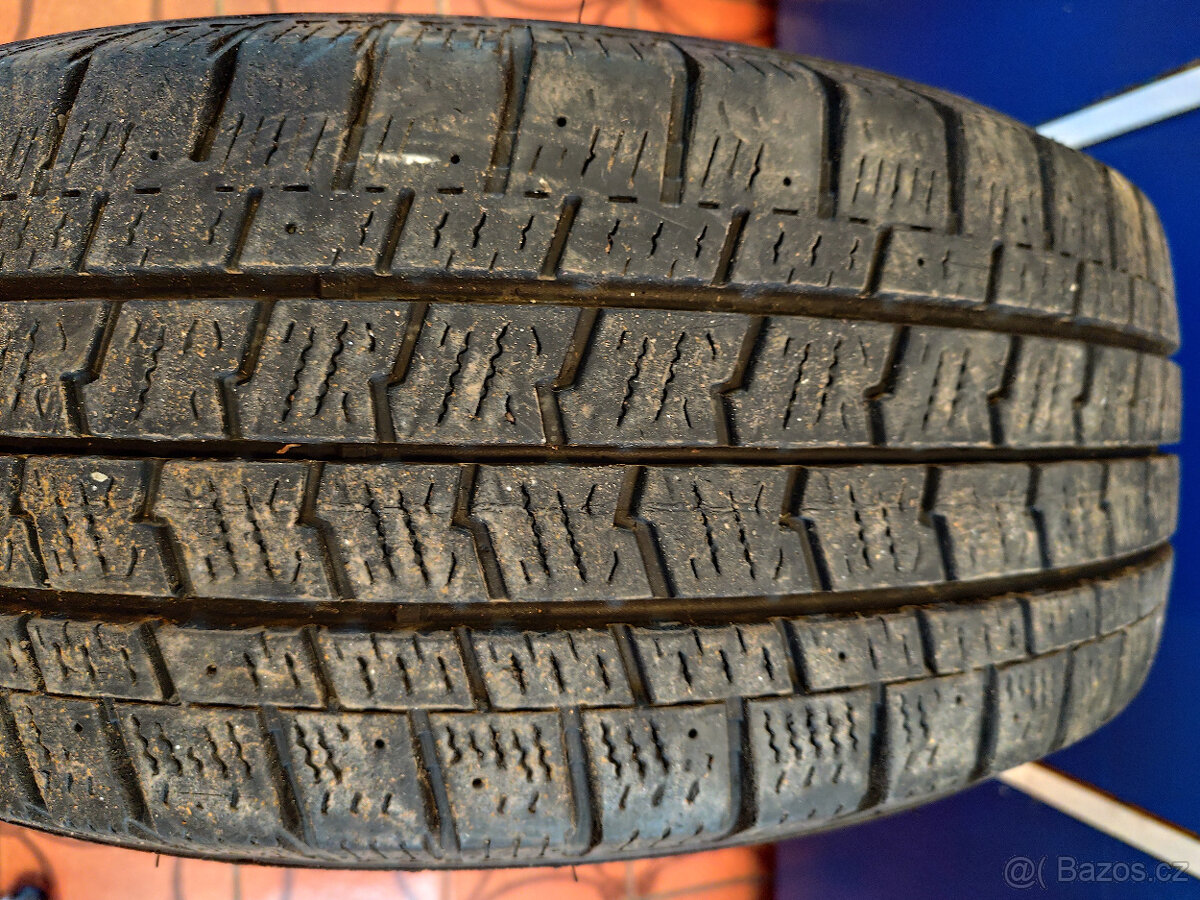 235/65R16C 117/115R - 8