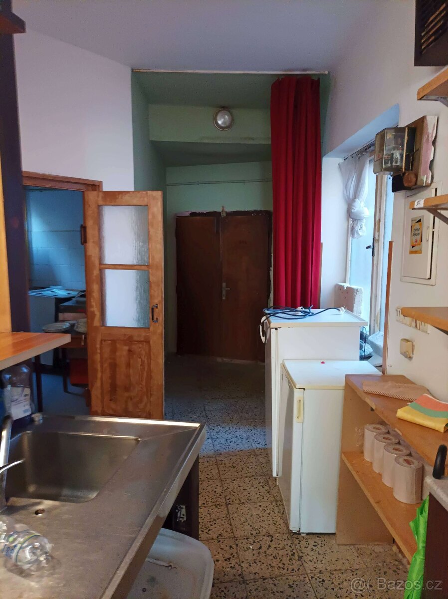 Pronájem restaurace České Budějovice, Novohradská - 8