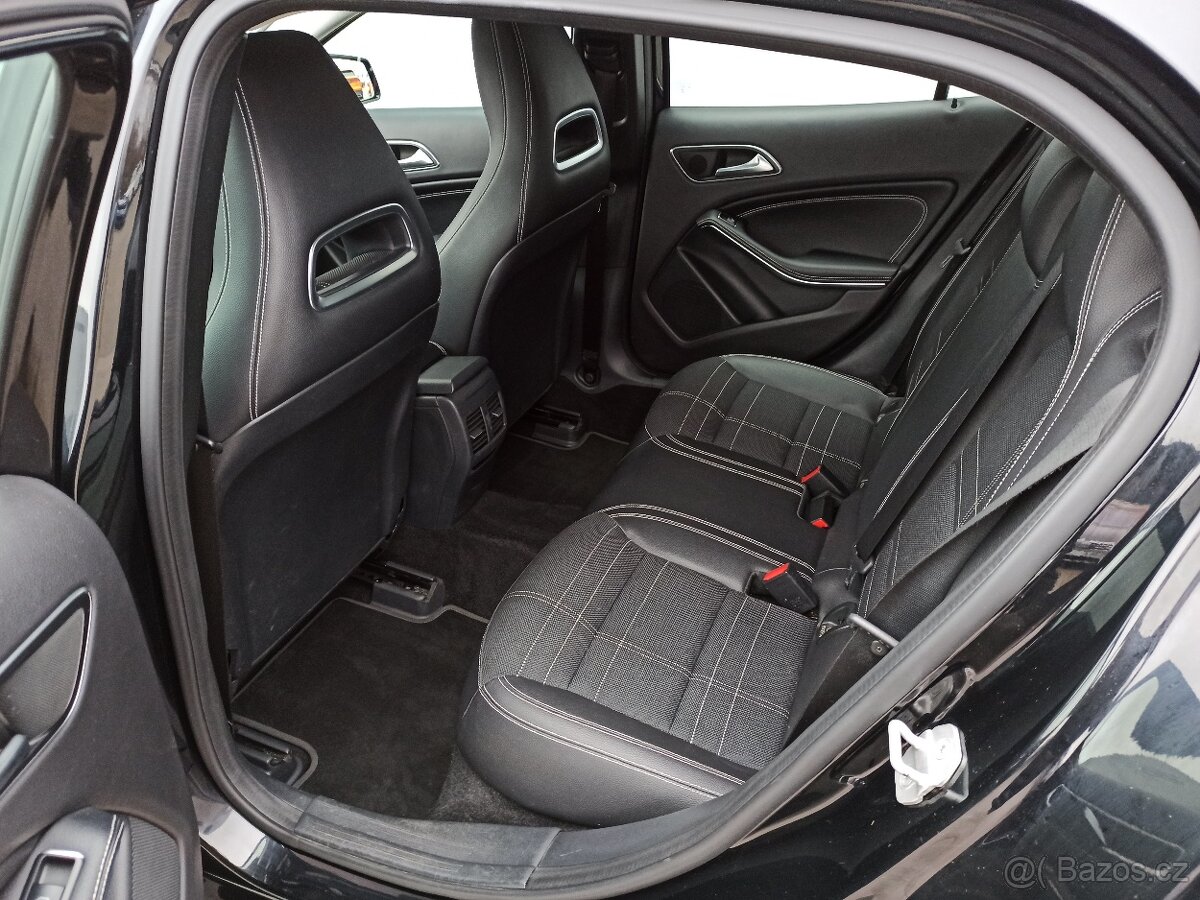 MERCEDES-BENZ GLA 220D 130kW 4MATIC ČR - 8