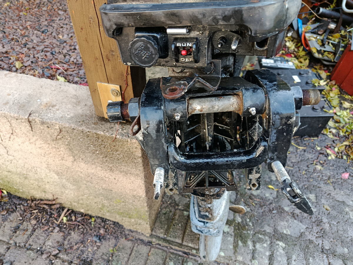 Lodní motor 25hp - 8