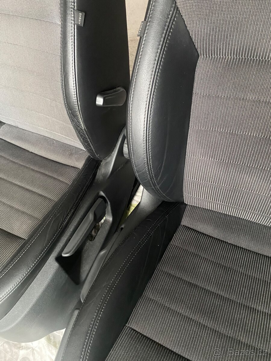 Sedačky Škoda Octavia 3 - 8