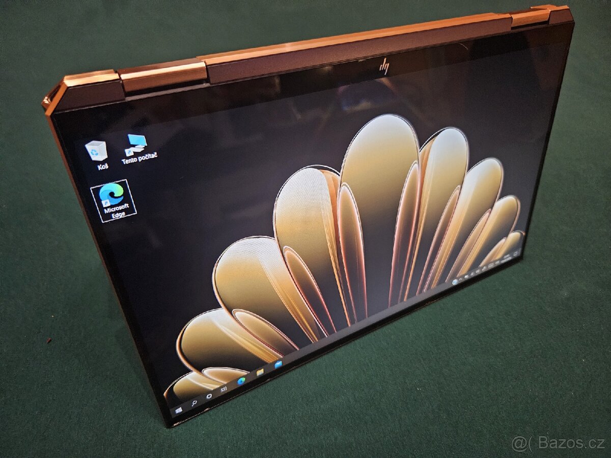 HP Spectre x360: Šperk mezi notebooky v plné výbavě - 8