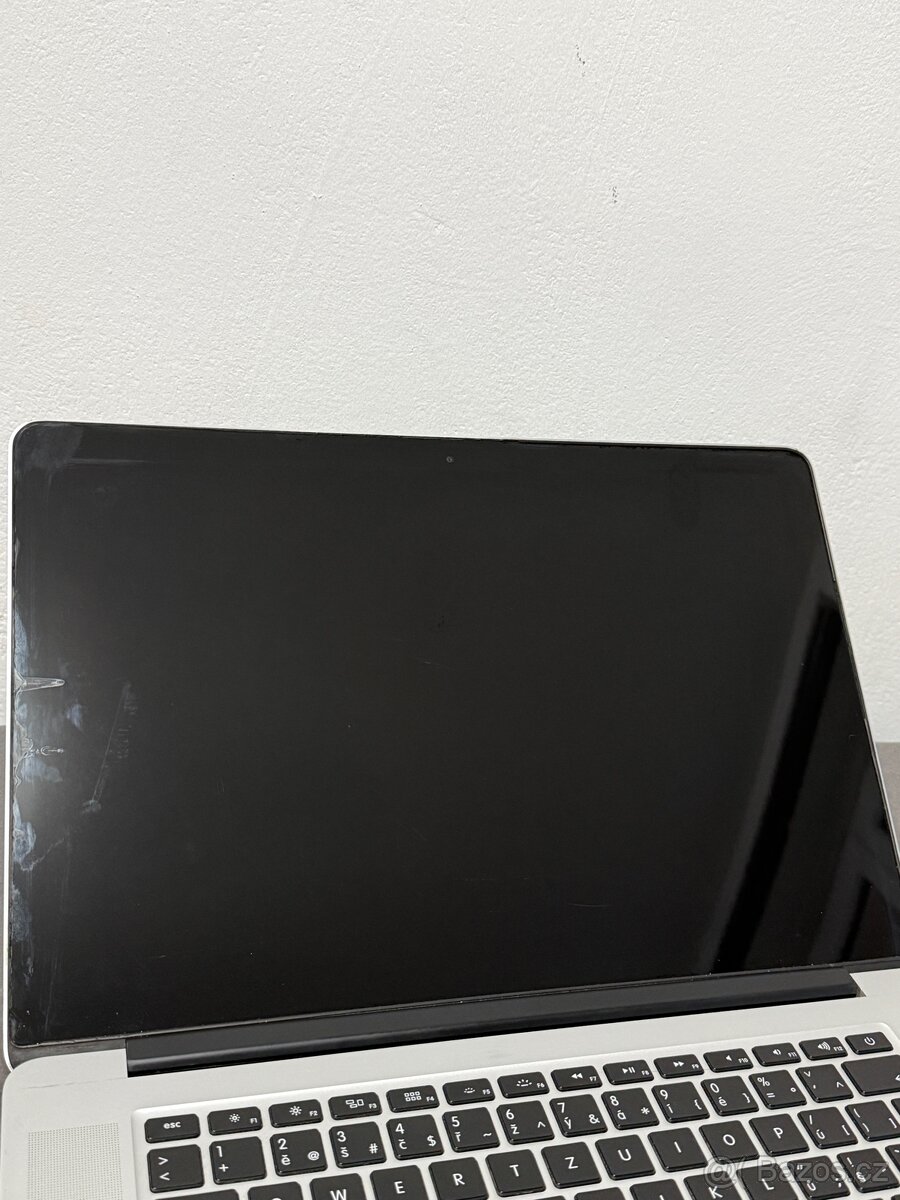 MacBook PRO 15” 16GB/512GB - 8