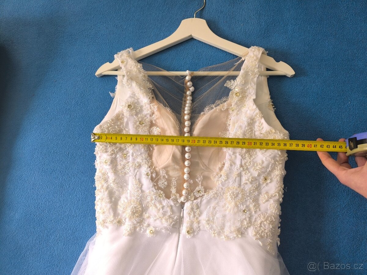 Svatební šaty - 8