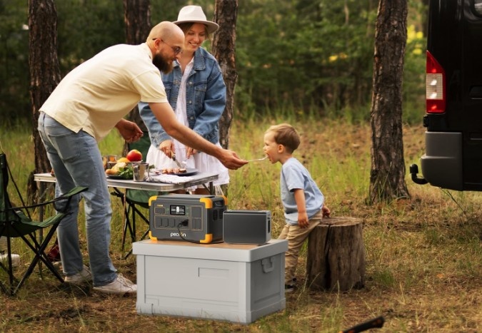 Přenosná napájecí stanice Pecron E1000LFP - 1024Wh - 8