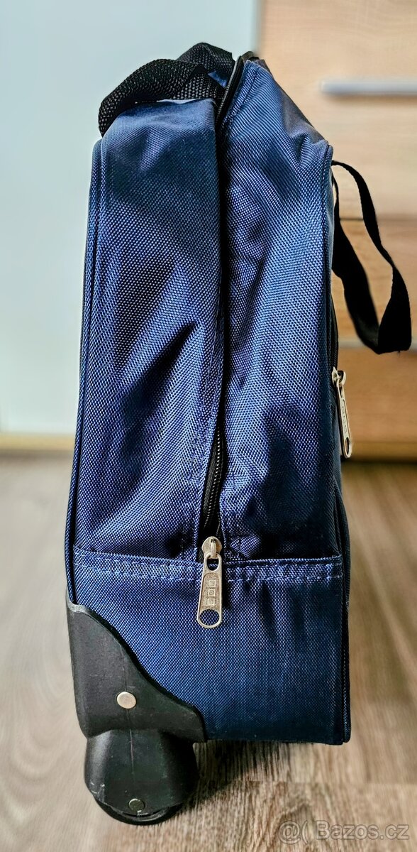 Malý kufr / taška na kolečkách - 8