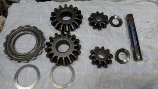 prodám na suzuki ignis 1,3 2001 61kw 4x4 - 8