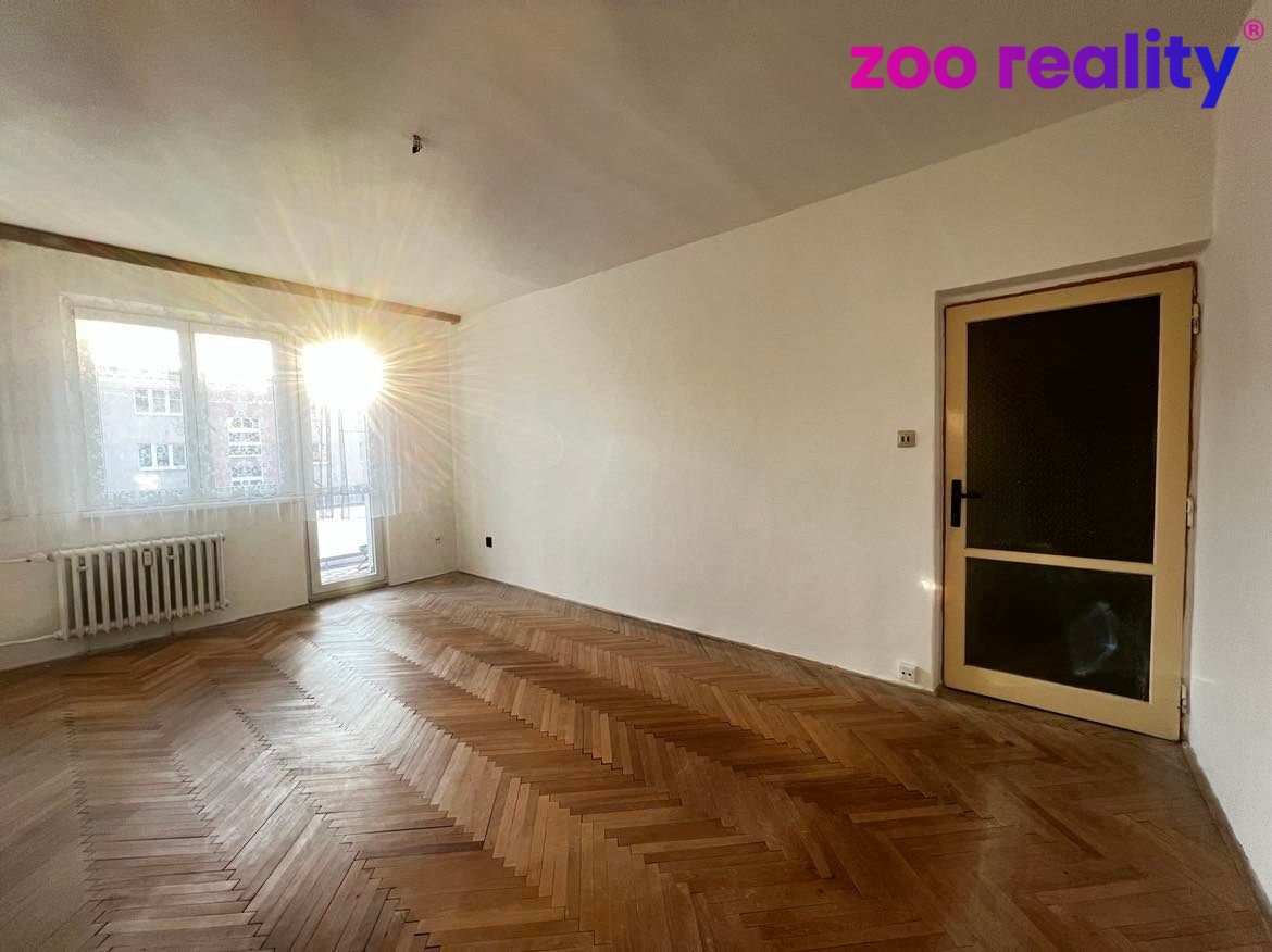 Pronájem, byt 3+1 L, Chomutov, Vrchlického ul. - 8