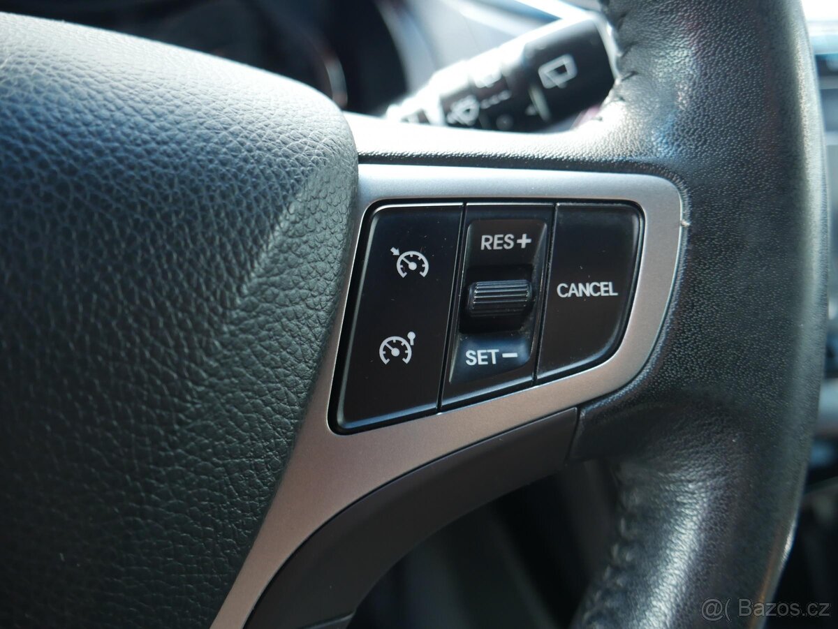 Hyundai I40 1.7 CRDi , 100 kW nafta, 2012 - 8