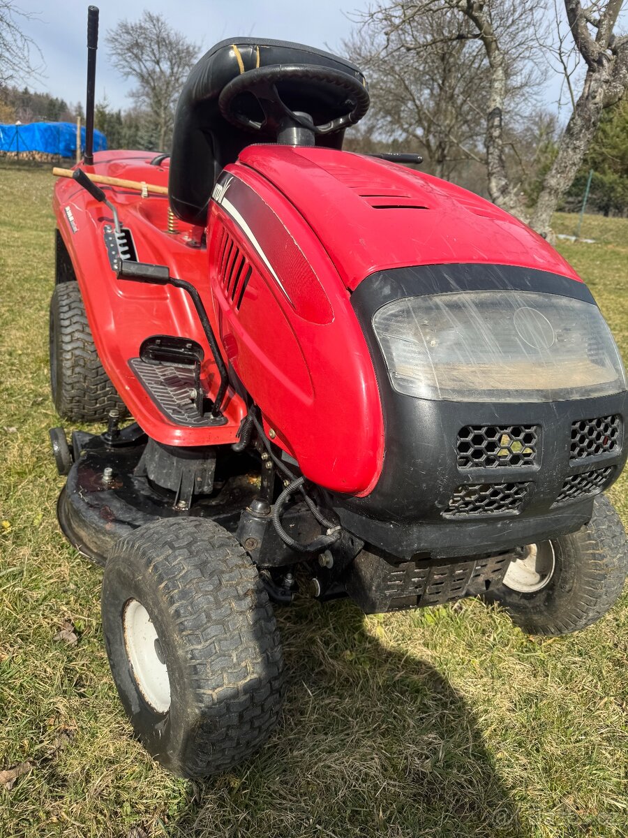Zahradní sekací traktor - 8