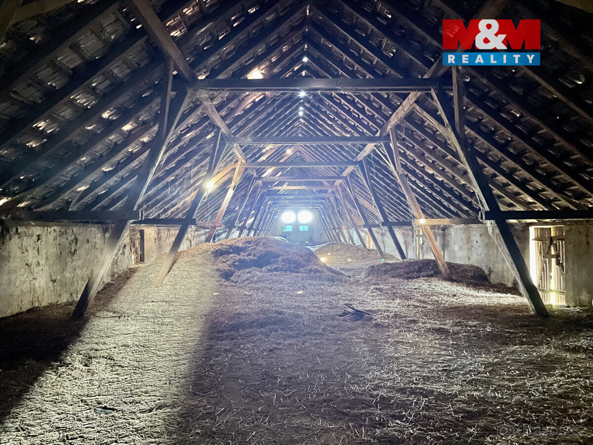 Prodej zemědělského objektu, 1700 m², Dolní Chvatliny - 8