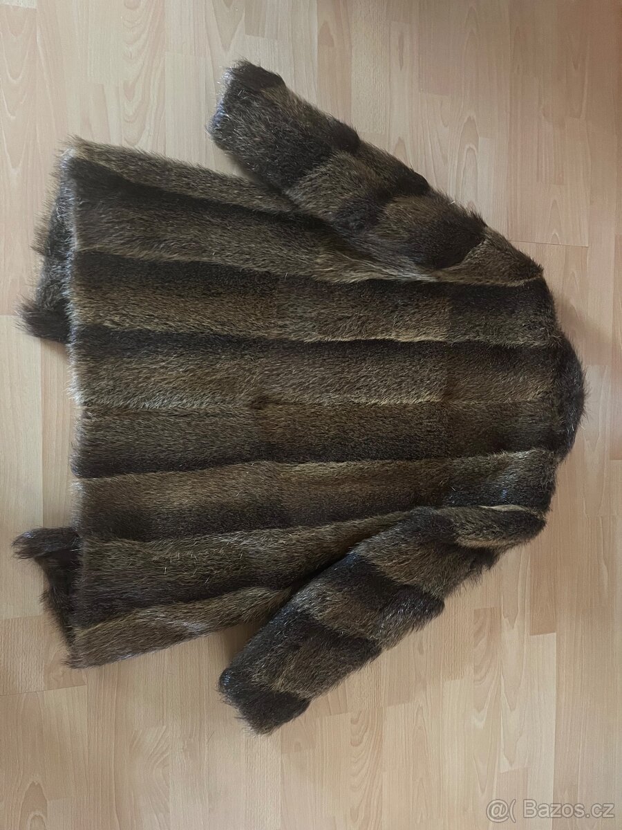 Kožich z pravé nutrie, vel. asi 42/44 - 8