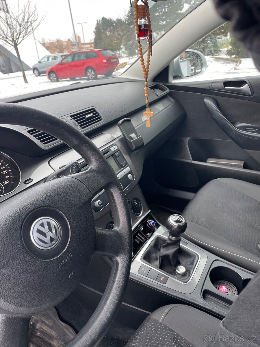 Volkswagen Passat B6 2.0 TDI - 8