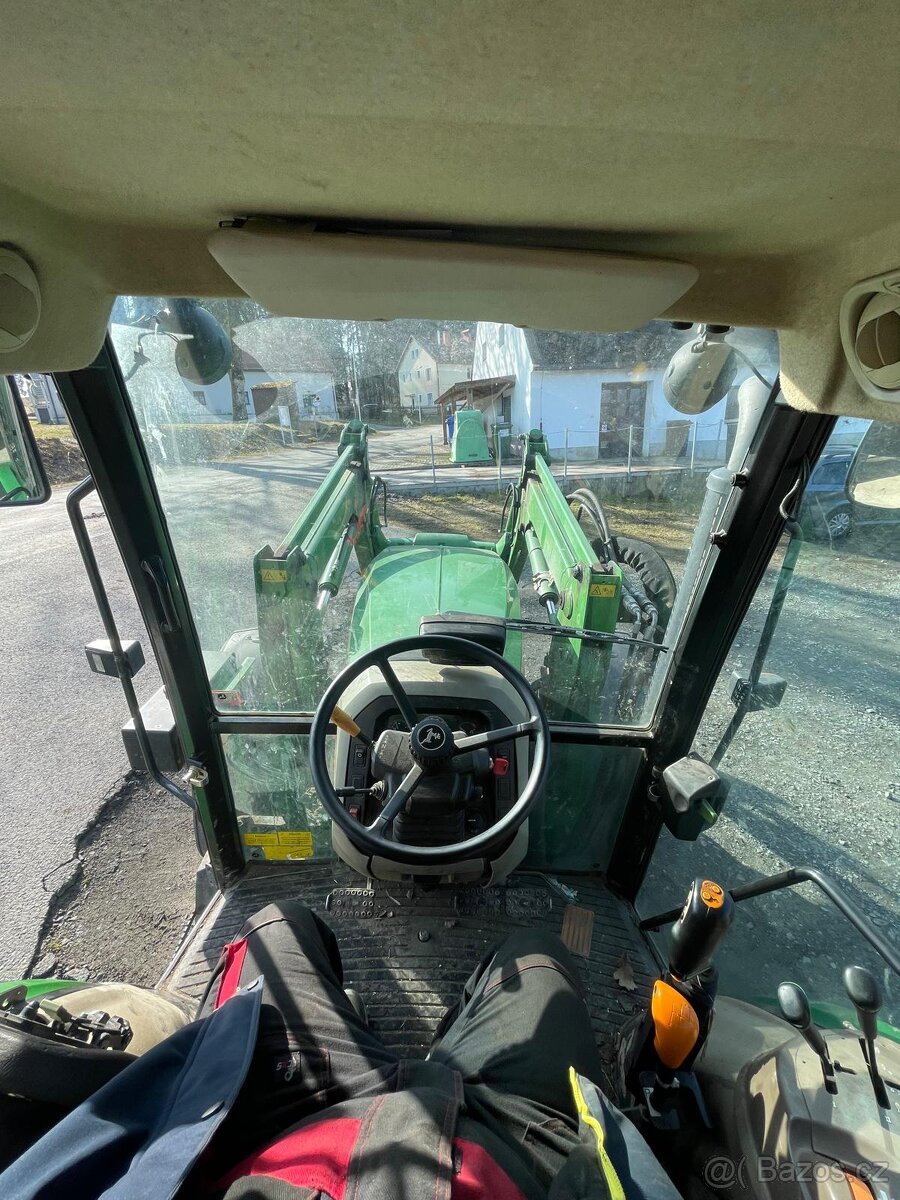 John Deere 5100M - 8