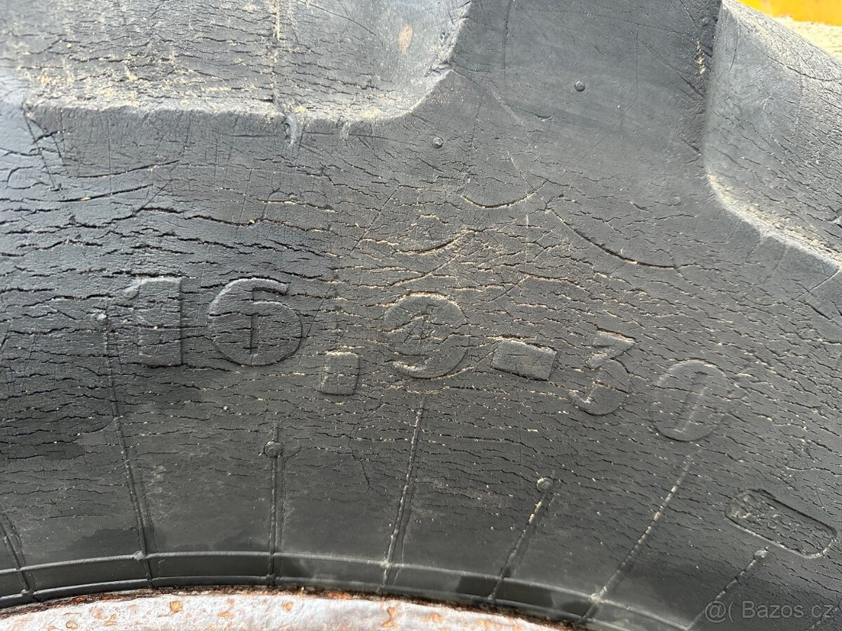 LKT 81 1982 VIN 1317 - 8