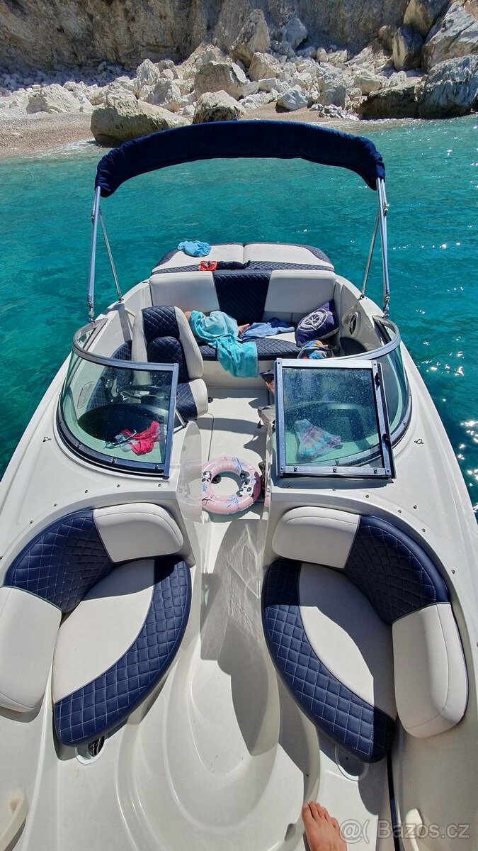 Motorový člun Sea Ray 185 Sport - 8
