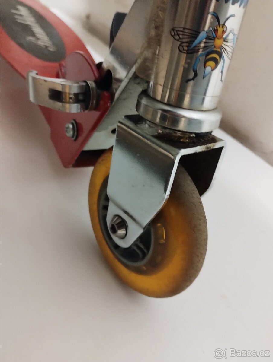 Koloběžka kovová skládací - 8