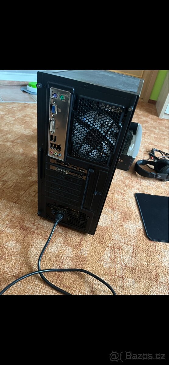 Stolní počítač - 8