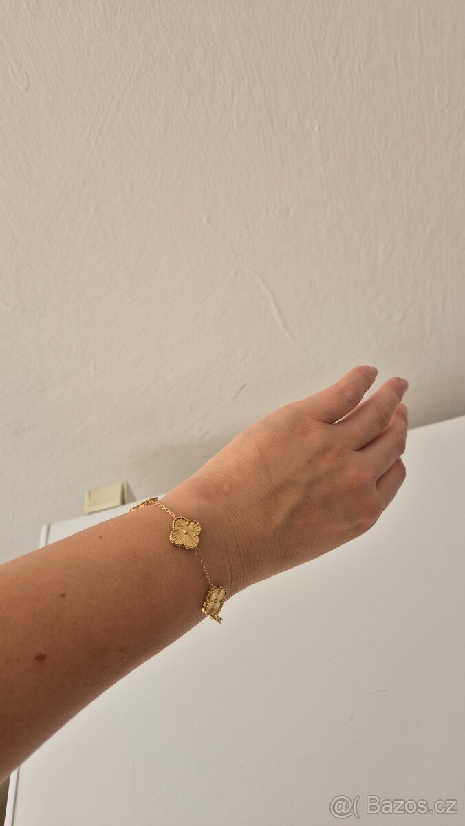 Zlatý náramek guilloché - 8