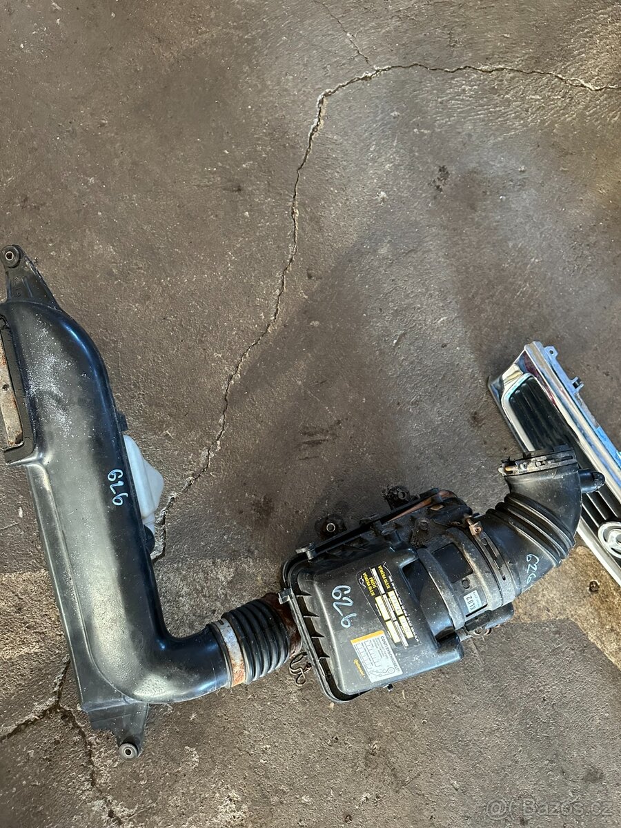 Mazda 626 GE náhradní díly - 8