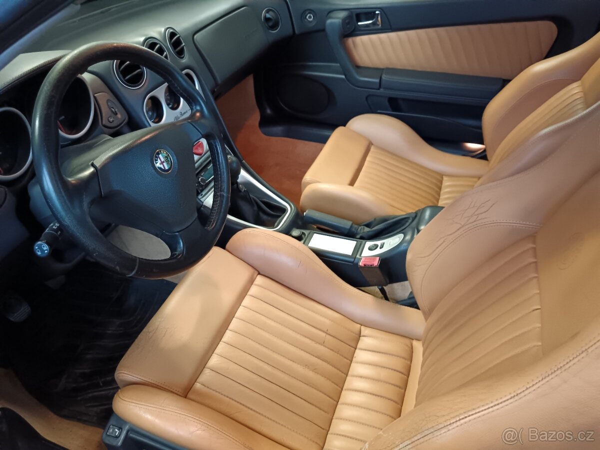 Alfa romeo gtv - 8