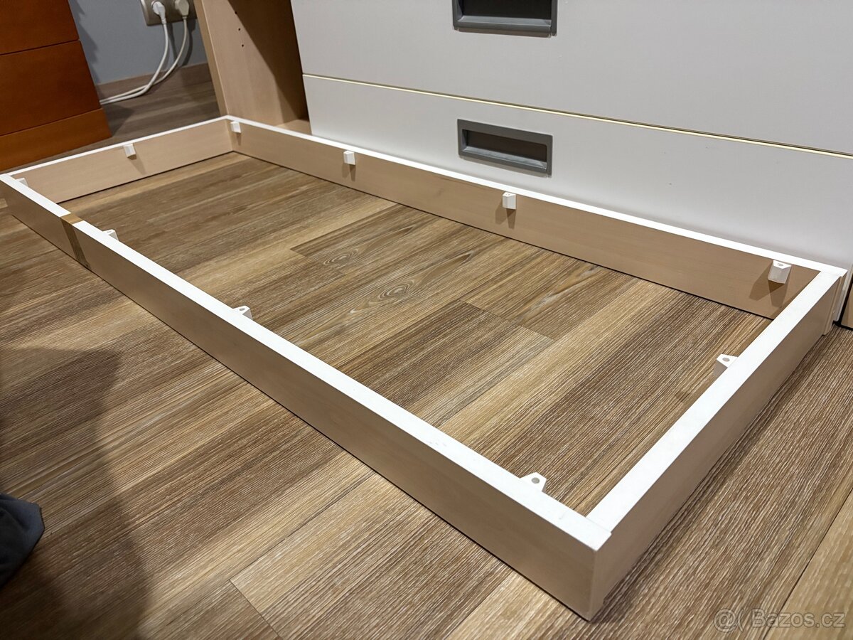 Přebalovací pult s komodou - 8
