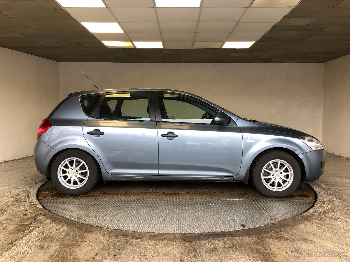 KIA CEED 1.4 16V - 8