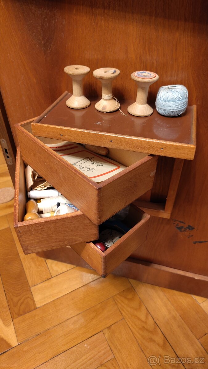 Šicí stroj Lada 233 - 8