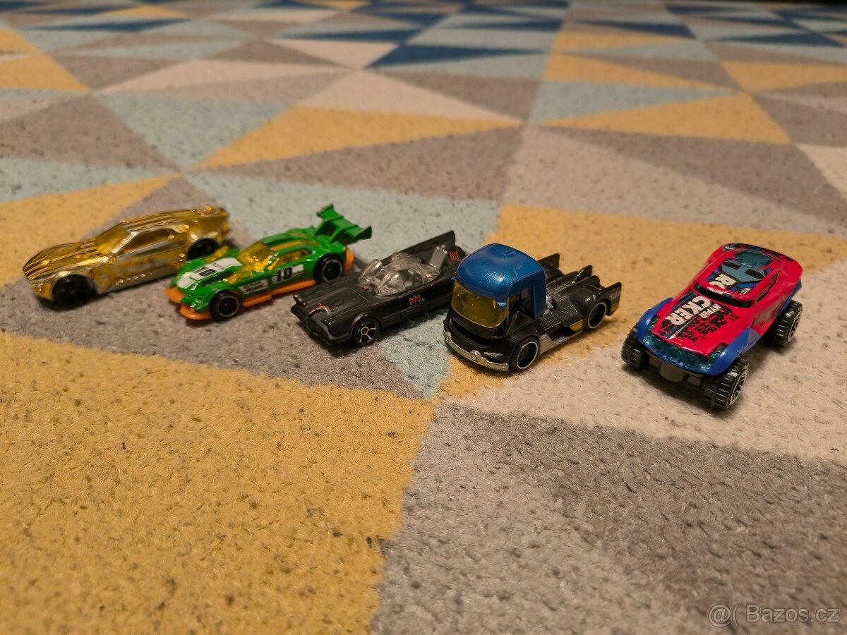 Hot Wheels dráha a auta - 8