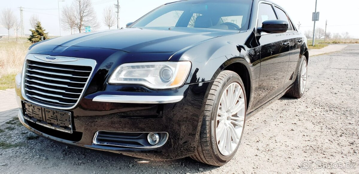 Chrysler 300C krásný 3.6 V6 VVTi 2014, v ČR, super kára - 8
