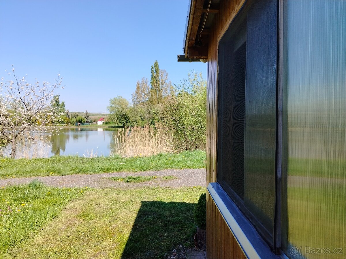 Prodej KARAVANU s Dřevěnou přístavbou . - 8