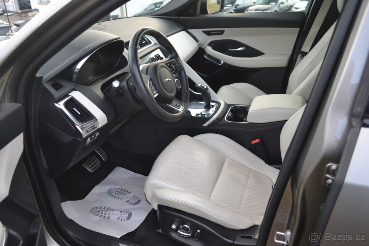 Jaguar E-Pace P200 R-Dynamic AWD Meridian - 8