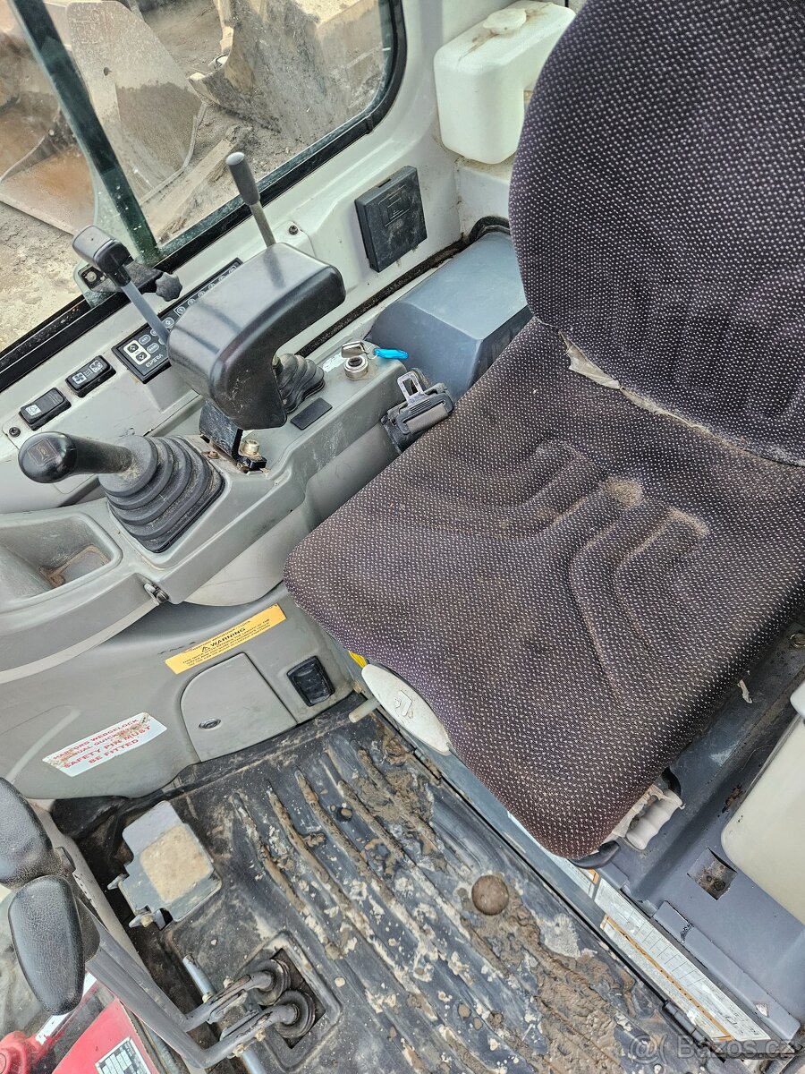 Minibagr bagr Takeuchi tb216 - 8