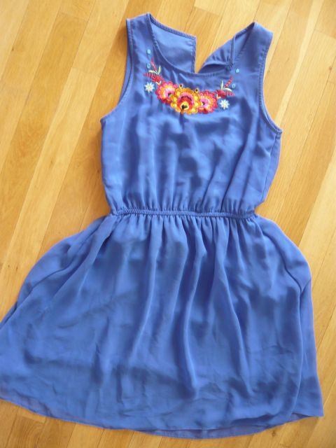 Sukýnky a šatičky- různé velikosti - 8