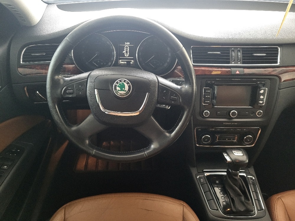 Škoda Superb 2.0 TDI Elegance,2012,DSG - 8