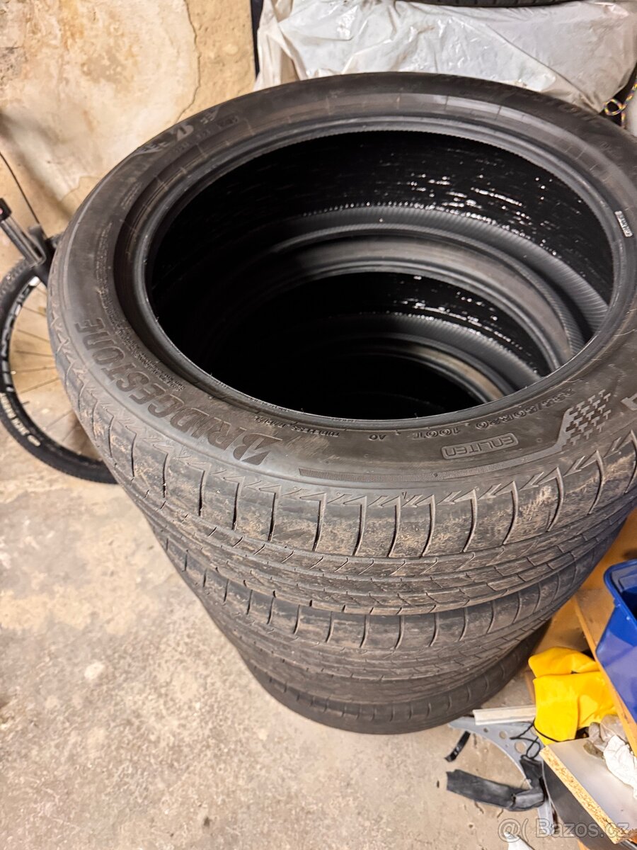 Pneu Bridgestone 235/50 R20 a 255/45 R20 na Škoda Enyaq - 8
