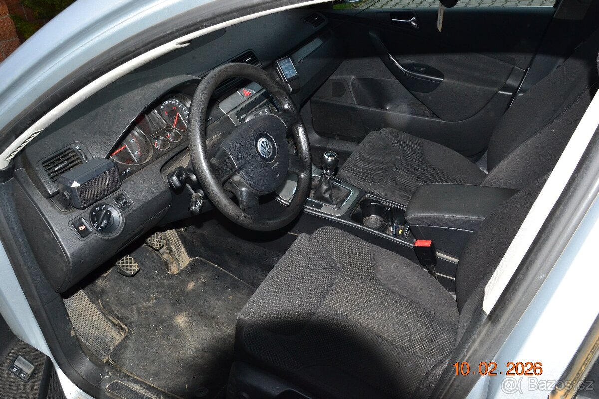 VW Passat B6 2.0 TDi kombi - 8