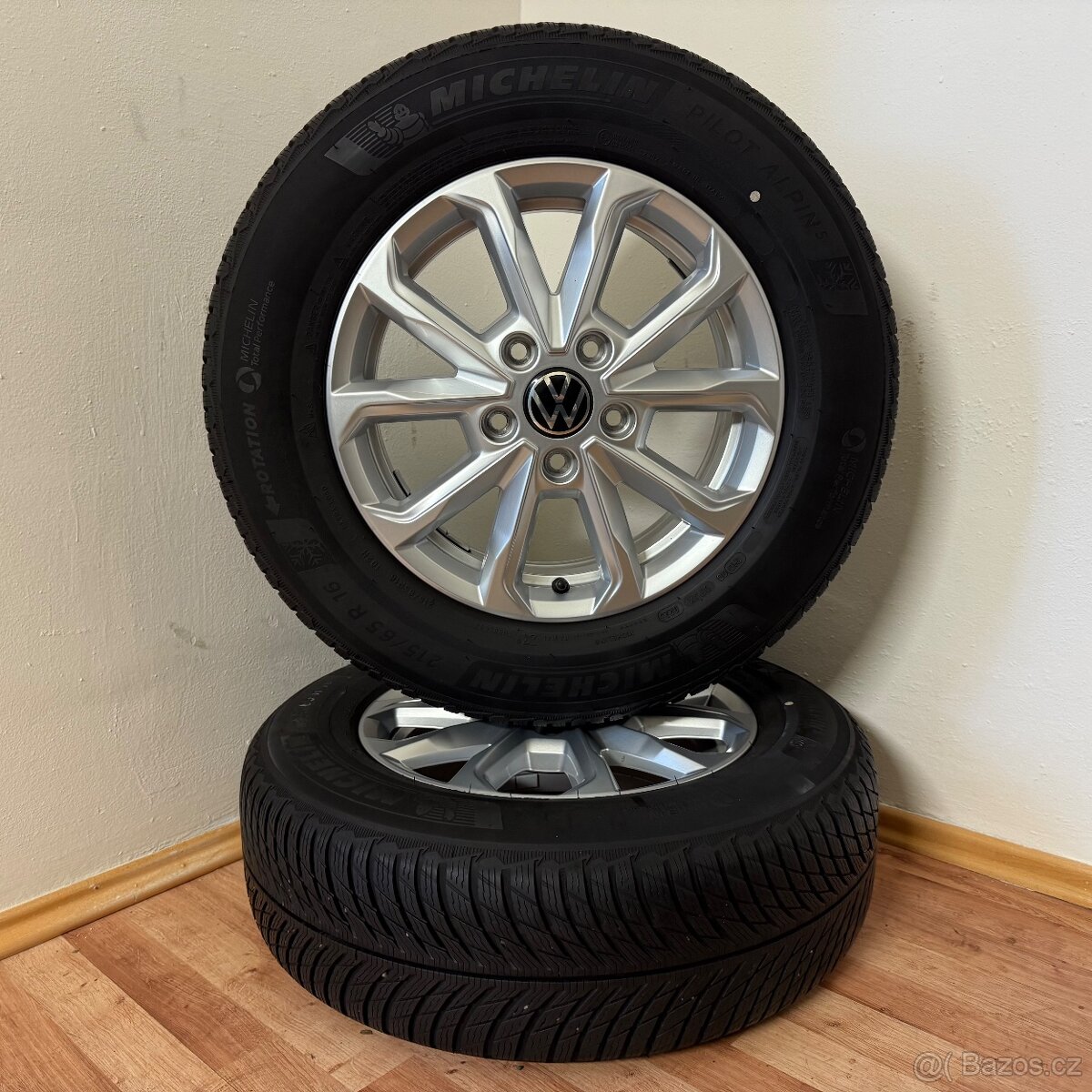 VW T7 MULTIVAN 5x120 R16 ET60+ZIMNÍ 215/65R16 6,5m - 8