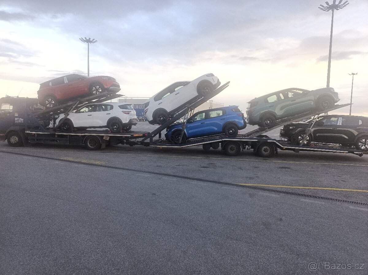 Řidič autopřepravníku Mercedes-benz - 8