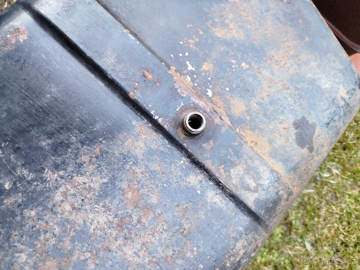 nádrže na Trabanta - 8