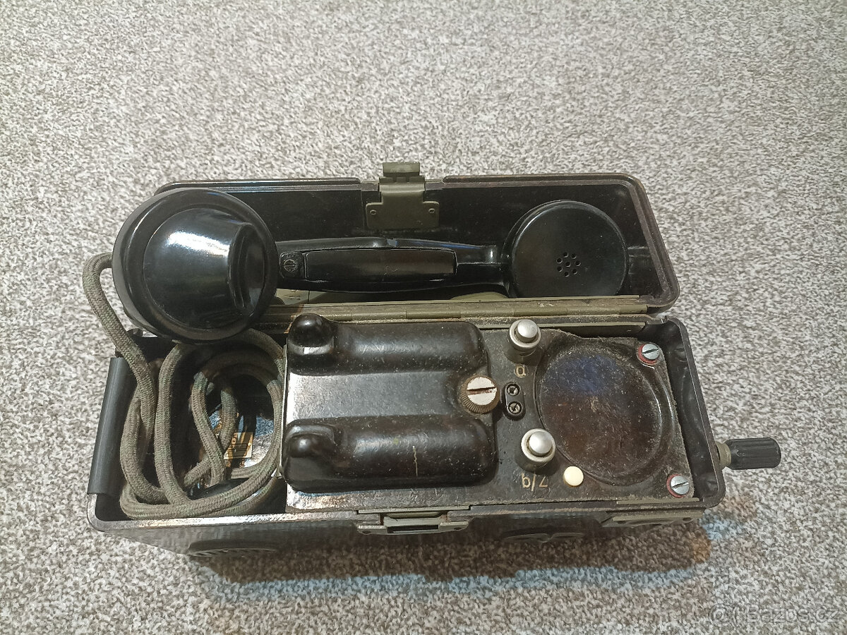 2x starý retro polní telefon (vojenský telefon) - 8