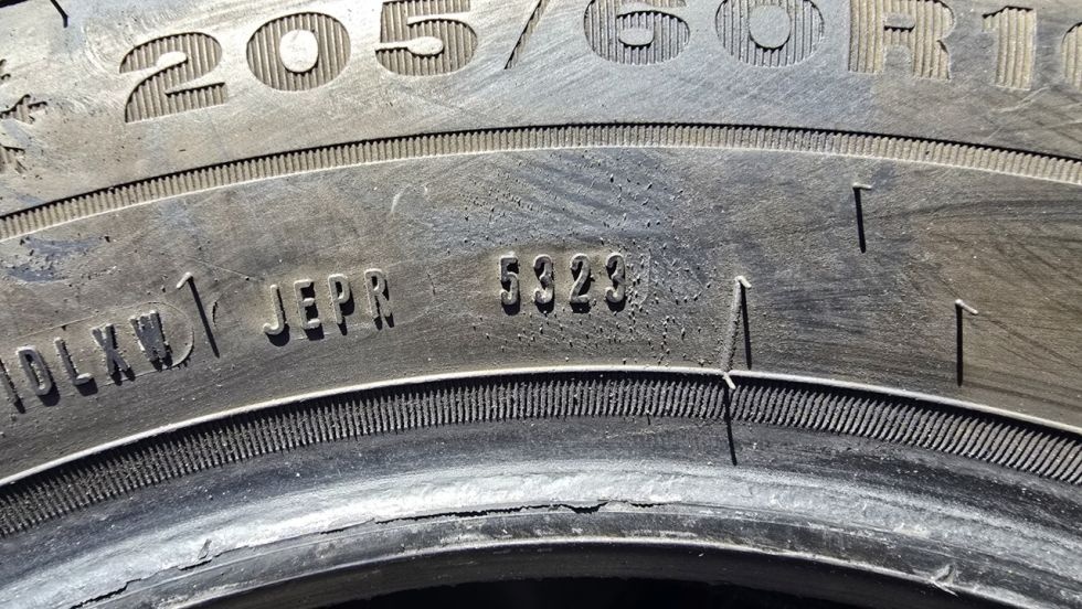 Zimní pneu 205/60/16 Dunlop - 8