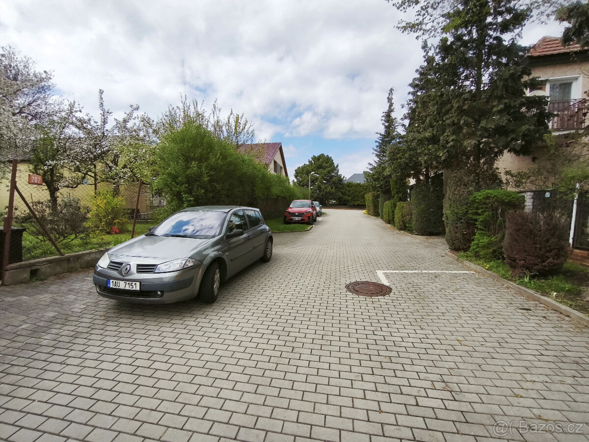 Prodej rodinného domu v klidné lokalitě – Praha Šeberov - 8