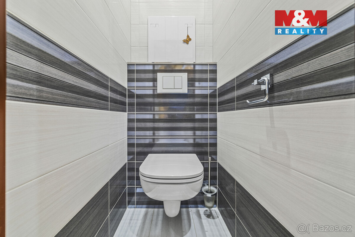 Prodej bytu 3+1 67 m², Městec Králové, ul. Janáčkova - 8