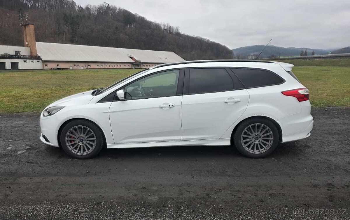 Ford Focus ST 2.0L 184kw, 88000km - 8
