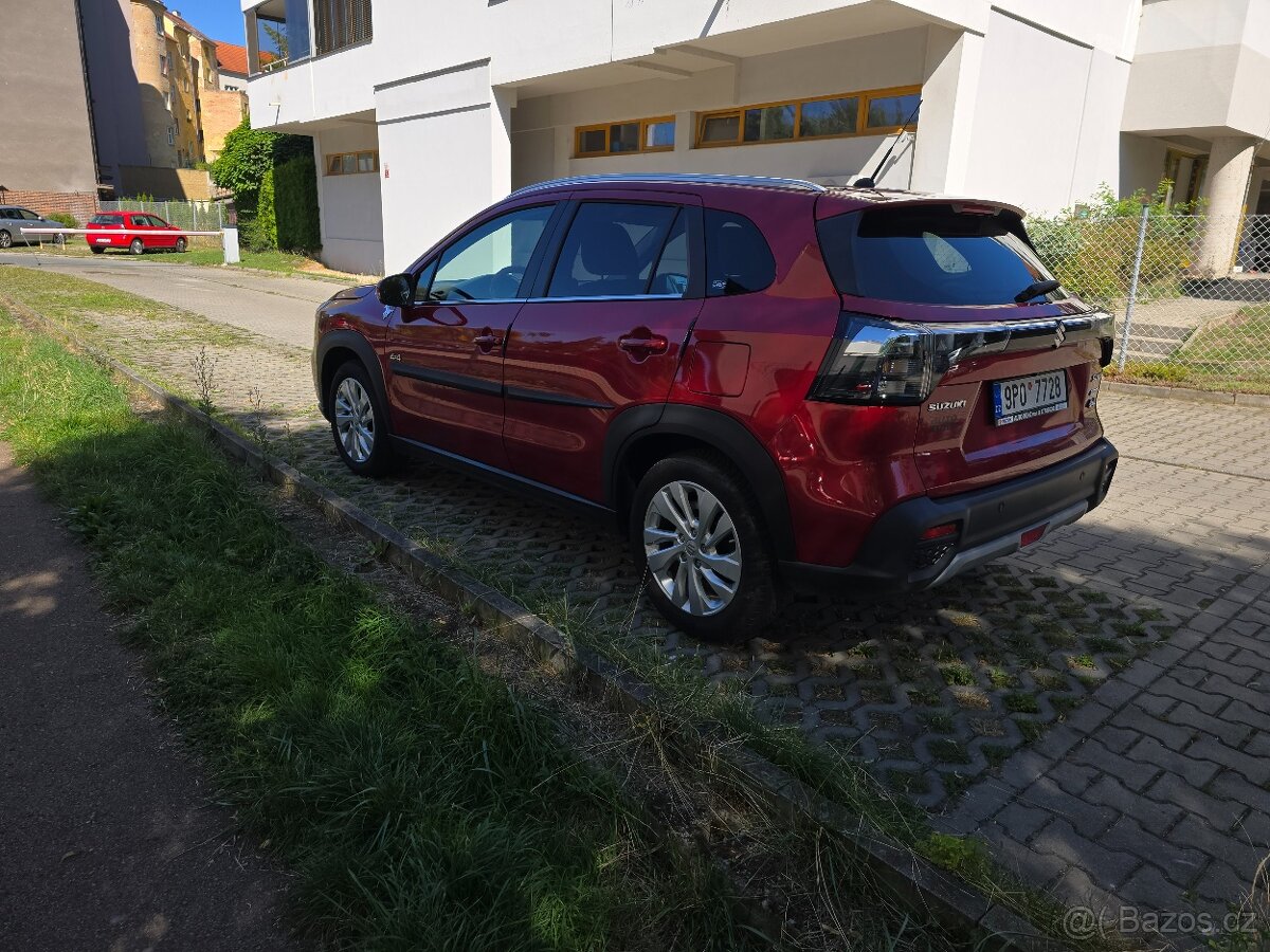 Suzuki SX4 S Cross 1.4 95KW,ČR,1Majitel,4x4,11t km, Zánovní - 8