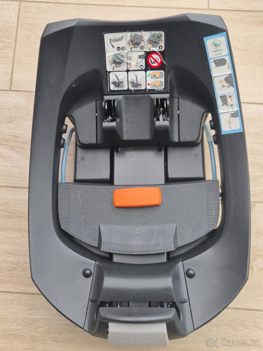 Cybex Aton 5 včetně Isofix základny - 8
