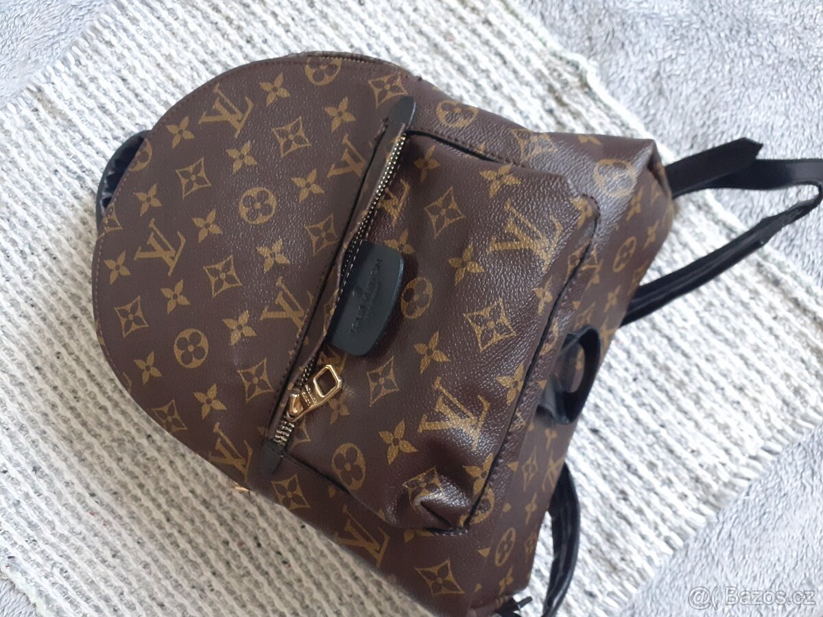 BATŮŽEK LOUIS VUITTON Palm Springs Backpack Monogram Canvas - 8