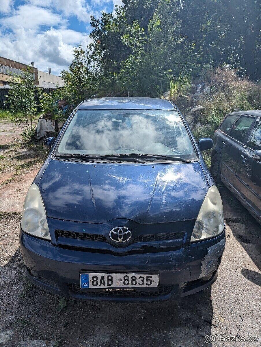 Toyota Corolla Verso 2.0 d4d 85kw - 8